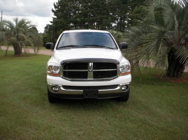 Dodge Ram 1500 2006 photo 2