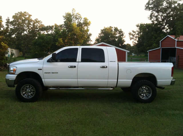 Dodge Ram 1500 3500 SLT Crew LB Dually DSL Pickup Truck