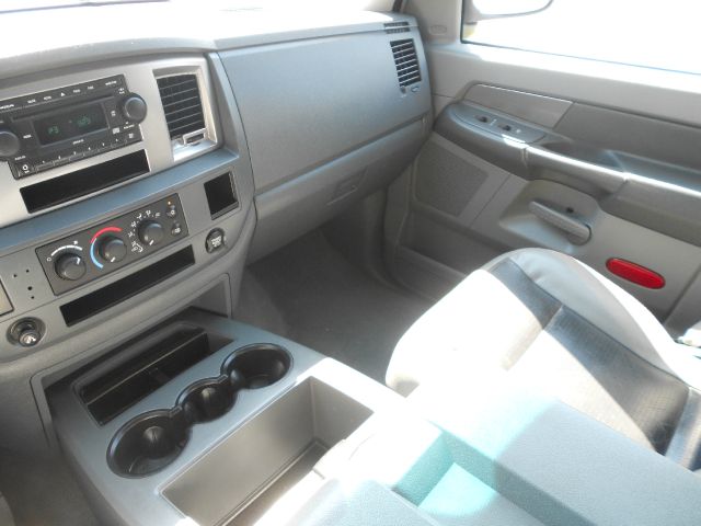 Dodge Ram 1500 2006 photo 3