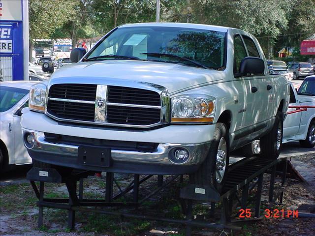 Dodge Ram 1500 2006 photo 2