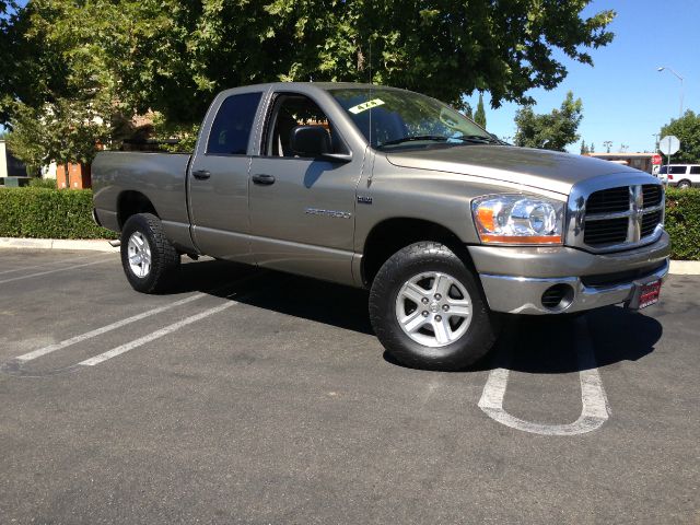 Dodge Ram 1500 2006 photo 2