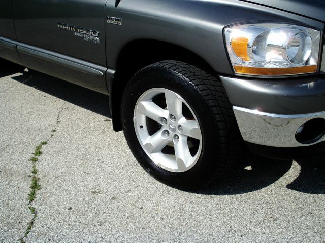 Dodge Ram 1500 2006 photo 2