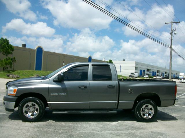 Dodge Ram 1500 2006 photo 2