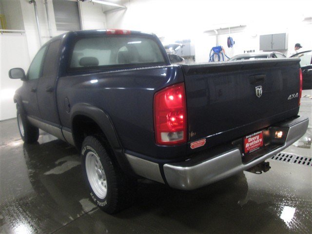 Dodge Ram 1500 2006 photo 2