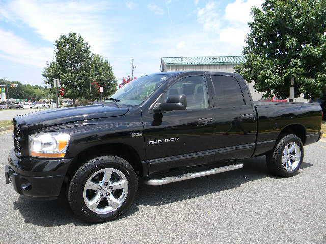 Dodge Ram 1500 4d Wagon AWD Pickup Truck