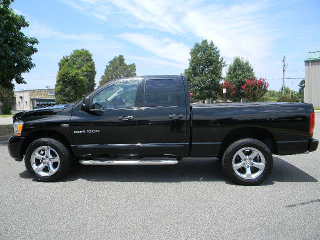 Dodge Ram 1500 2006 photo 2