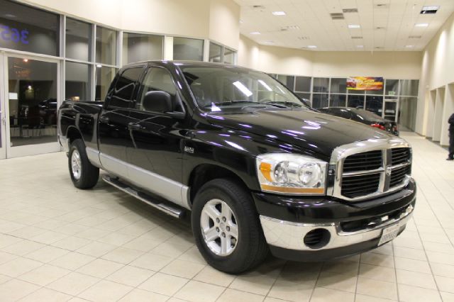 Dodge Ram 1500 2006 photo 4