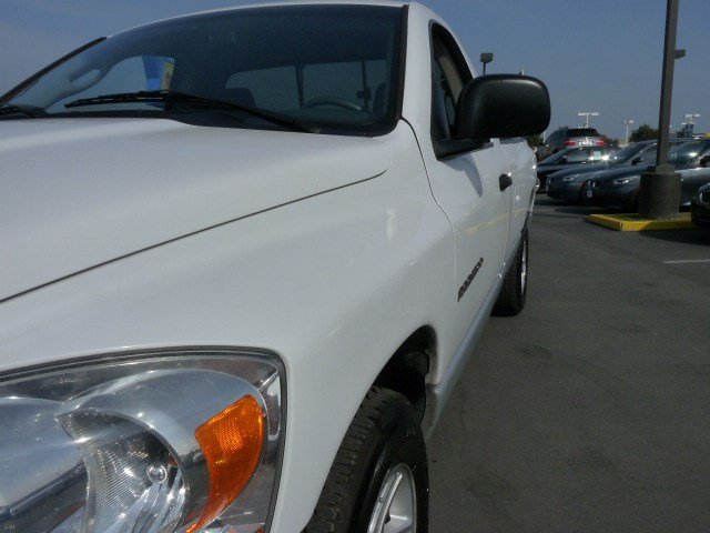 Dodge Ram 1500 2006 photo 3