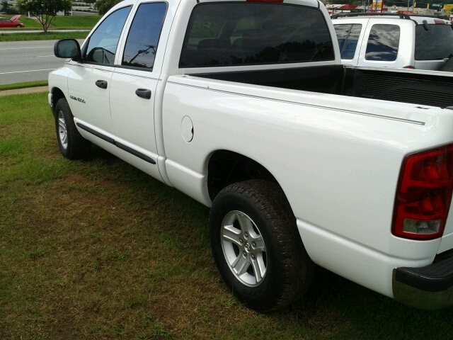 Dodge Ram 1500 2006 photo 2