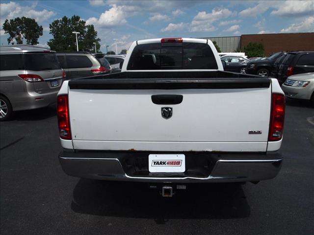 Dodge Ram 1500 SLT Pickup Truck