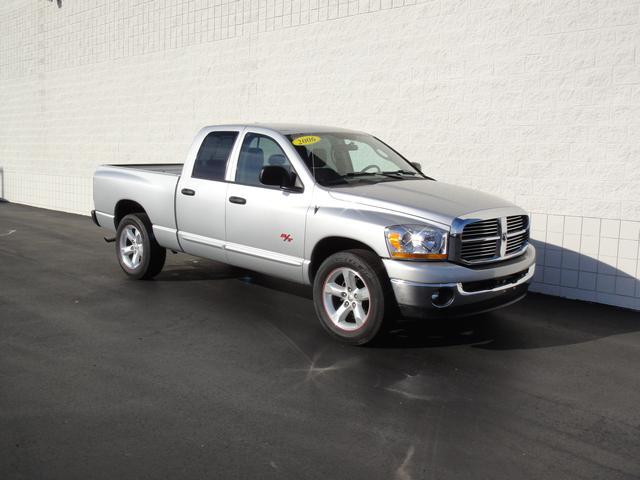 Dodge Ram 1500 SLT Pickup