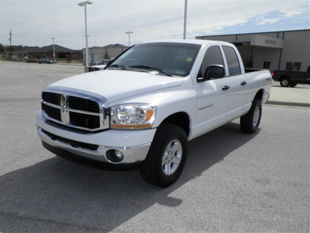 Dodge Ram 1500 2006 photo 4