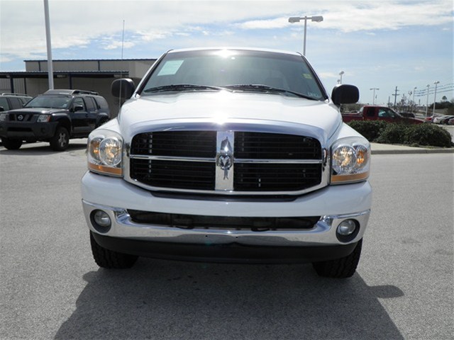 Dodge Ram 1500 2006 photo 5