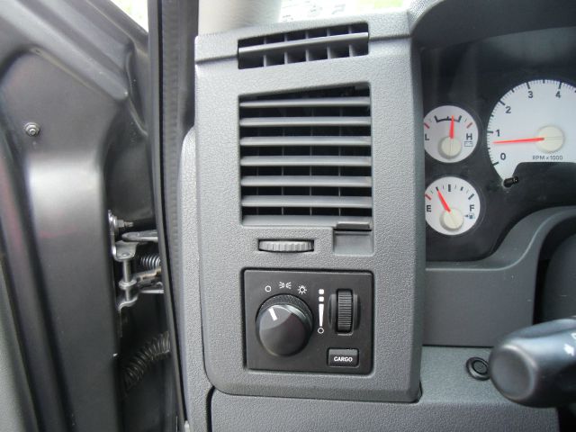 Dodge Ram 1500 2007 photo 16