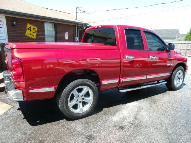 Dodge Ram 1500 1500 4WD Luxury Pickup Truck