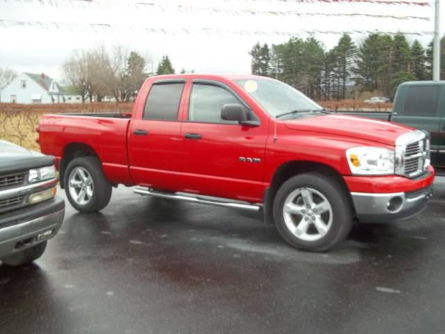 Dodge Ram 1500 SLT Pickup