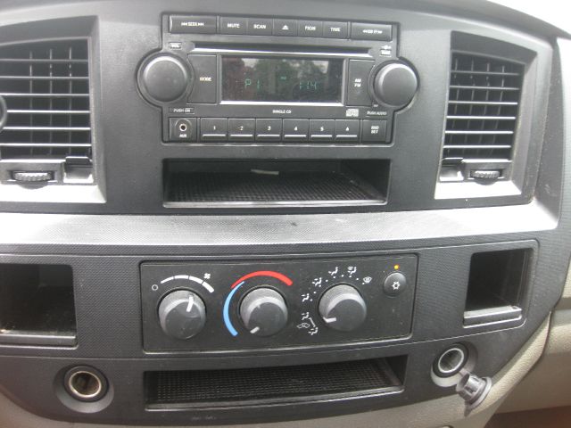 Dodge Ram 1500 2008 photo 2