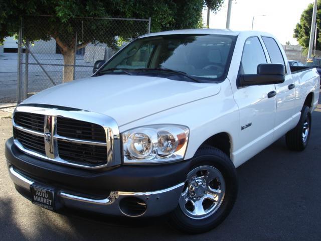 Dodge Ram 1500 SLT Pickup Truck