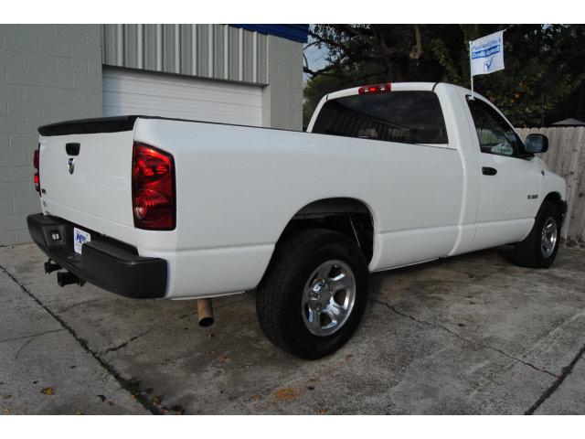 Dodge Ram 1500 2008 photo 2