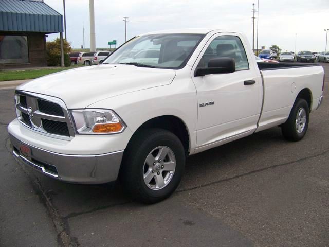 Dodge Ram 1500 4D SV FWD Pickup Truck