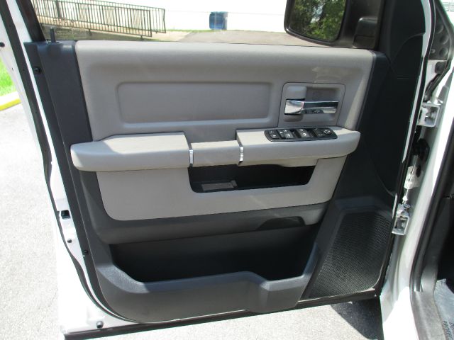 Dodge Ram 1500 2009 photo 18