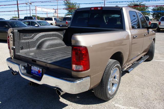 Dodge Ram 1500 2010 photo 2