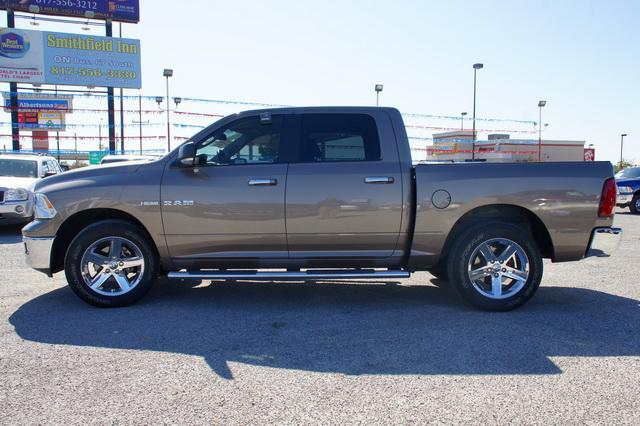 Dodge Ram 1500 2010 photo 5