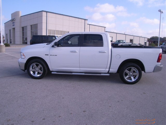 Dodge Ram 1500 2010 photo 3