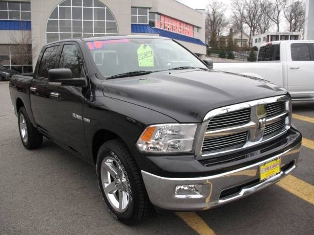 Dodge Ram 1500 2010 photo 2