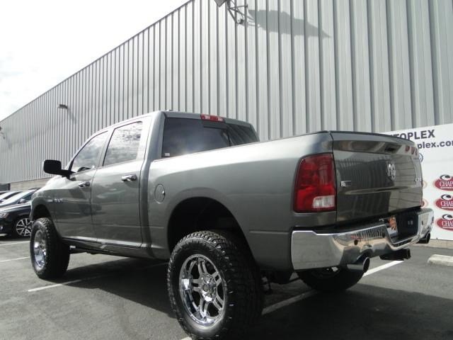 Dodge Ram 1500 2010 photo 2