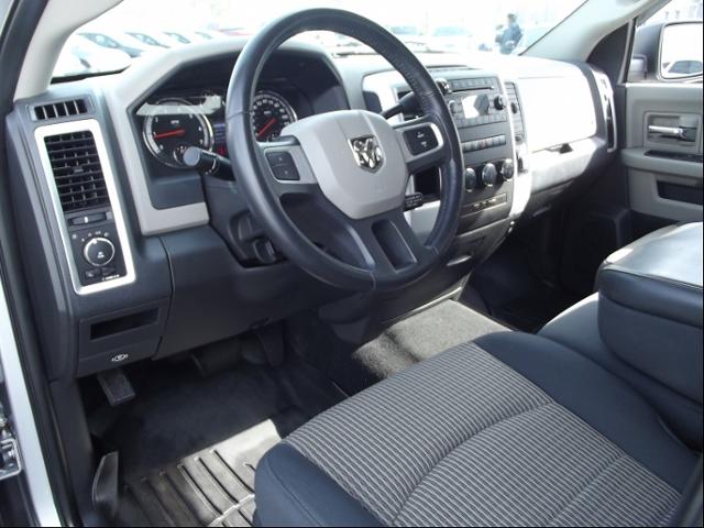 Dodge Ram 1500 2010 photo 3