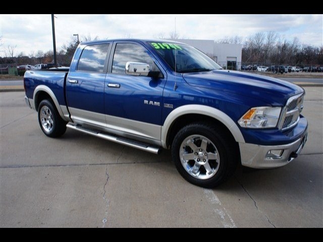 Dodge Ram 1500 2010 photo 2