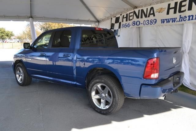 Dodge Ram 1500 2010 photo 2