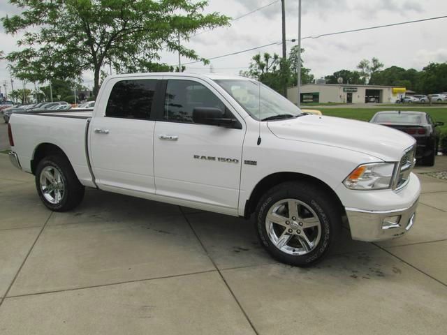 Dodge Ram 1500 2010 photo 2