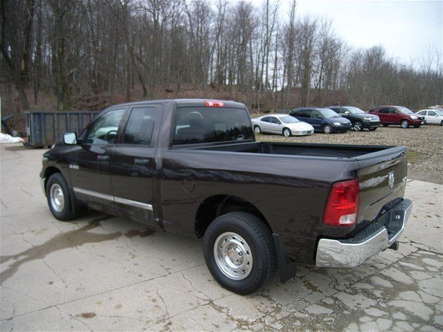 Dodge Ram 1500 2010 photo 2