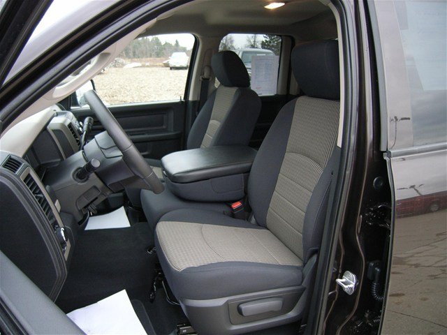 Dodge Ram 1500 2010 photo 3