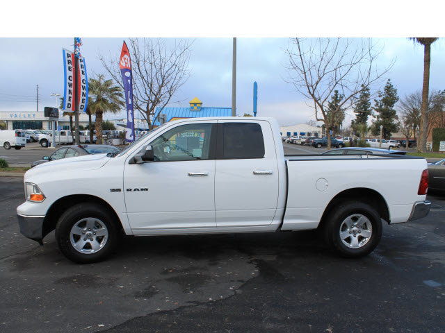 Dodge Ram 1500 2010 photo 3