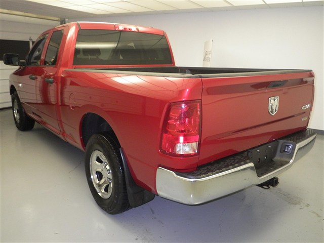 Dodge Ram 1500 2010 photo 2