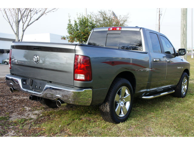 Dodge Ram 1500 2010 photo 2