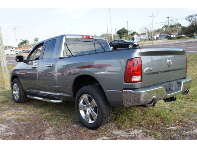 Dodge Ram 1500 2010 photo 4