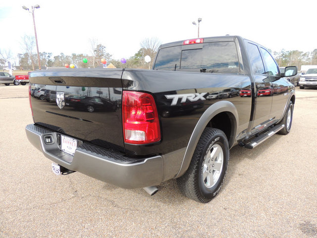 Dodge Ram 1500 2010 photo 4