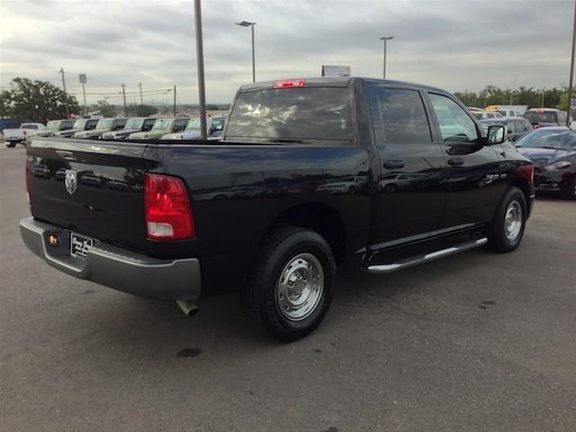 Dodge Ram 1500 2010 photo 2