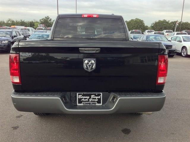 Dodge Ram 1500 2010 photo 3