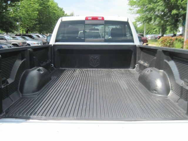 Dodge Ram 1500 2010 photo 5