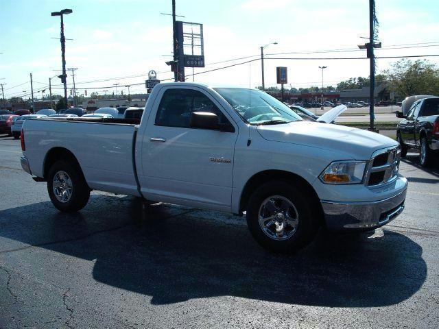 Dodge Ram 1500 2010 photo 2