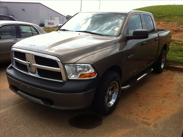 Dodge Ram 1500 2010 photo 2