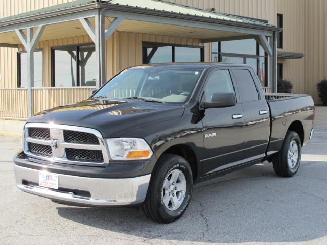 Dodge Ram 1500 SLT Pickup Truck