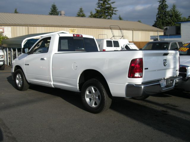 Dodge Ram 1500 SLT Pickup Truck