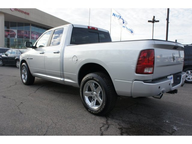 Dodge Ram 1500 2010 photo 3