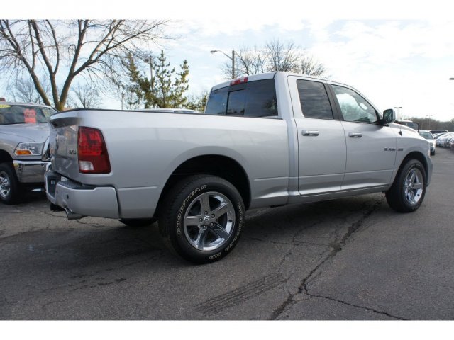 Dodge Ram 1500 2010 photo 2